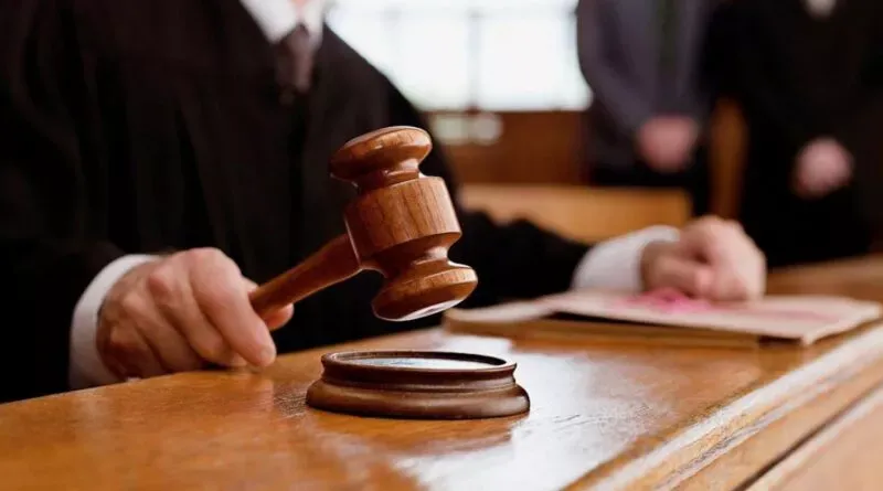 П’ять років за дитячий рюкзак: у Дрогобичі винесли вирок пенсіонеру за крадіжку в автобусі